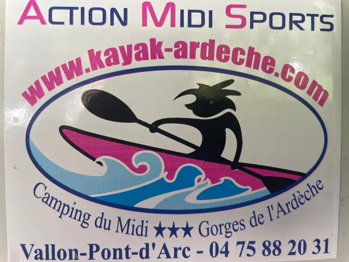 Base de canoë Action Midi Sports à Vallon-Pont-d'Arc